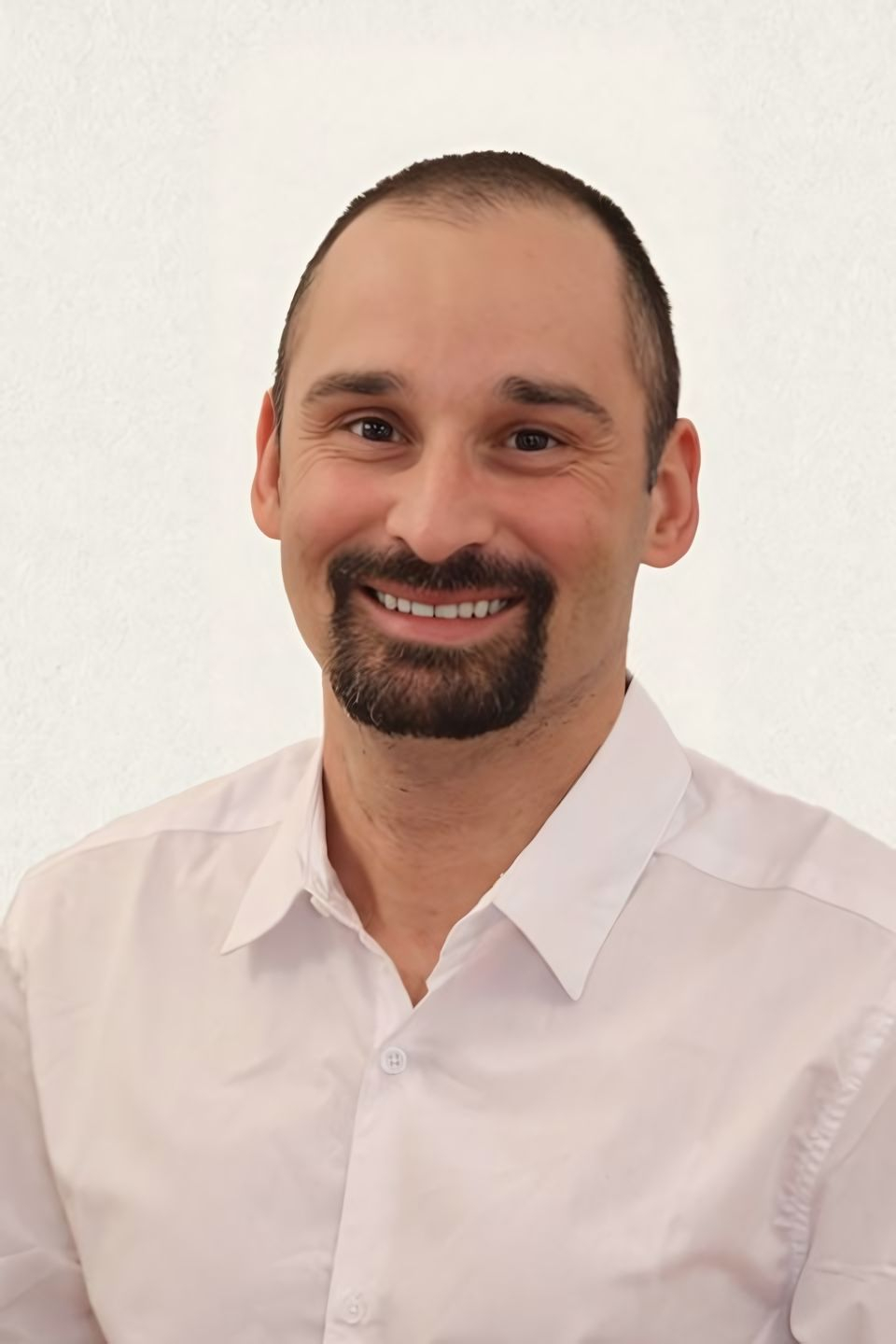 Yoann Botella - Candidat Municipales 2026 à Garons - Ensemble réveillons Garons - Thomas Chimenti